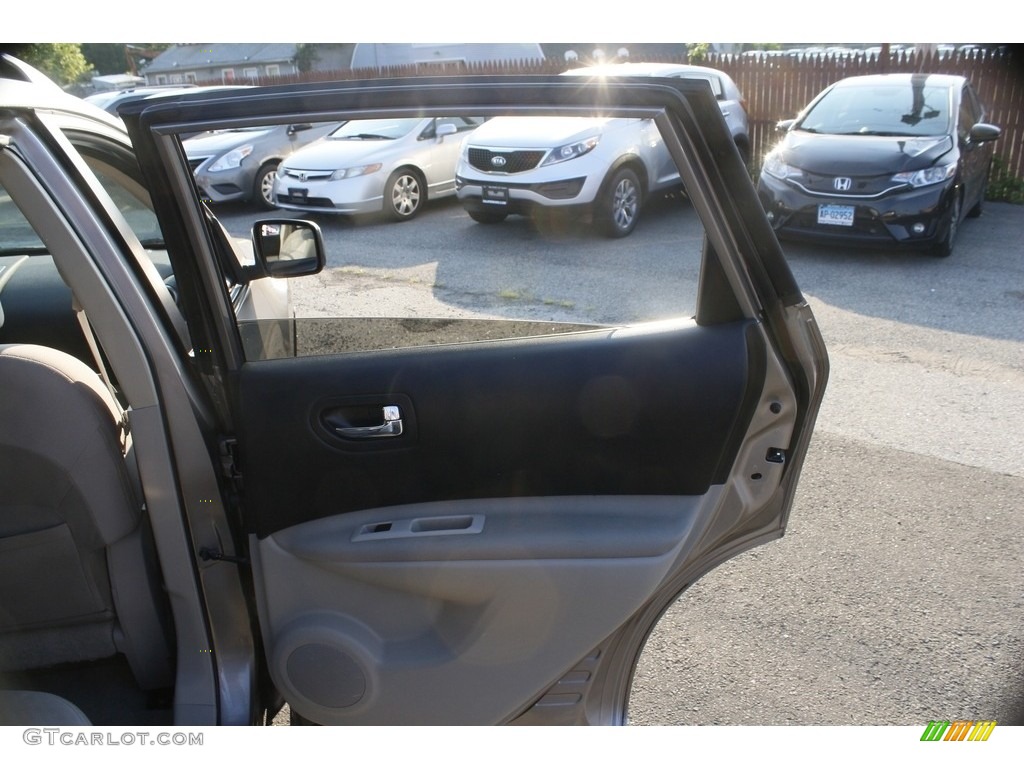 2011 Rogue SV AWD - Gotham Gray Metallic / Gray photo #19