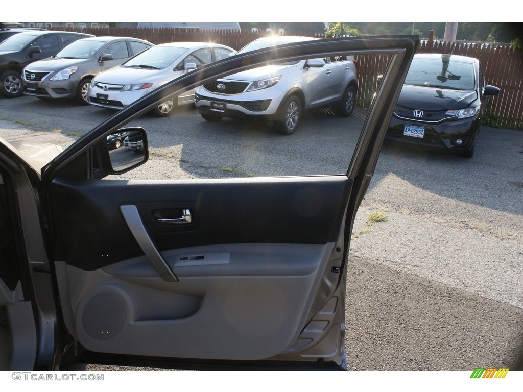 2011 Rogue SV AWD - Gotham Gray Metallic / Gray photo #20