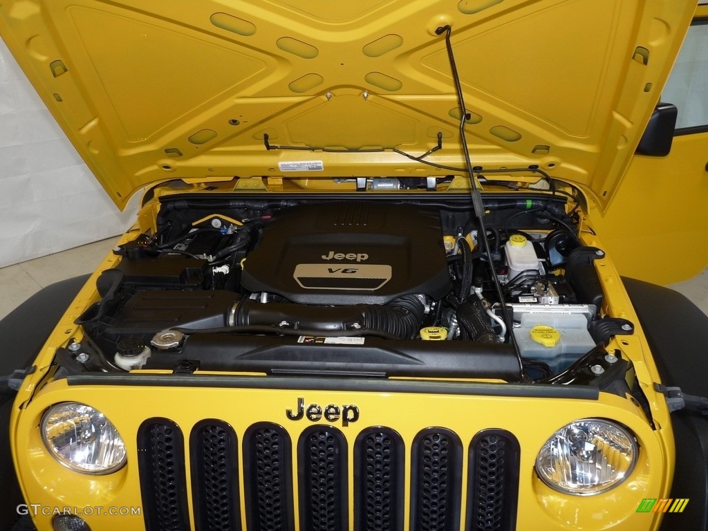 2015 Wrangler Unlimited Sport 4x4 - Baja Yellow / Black photo #6