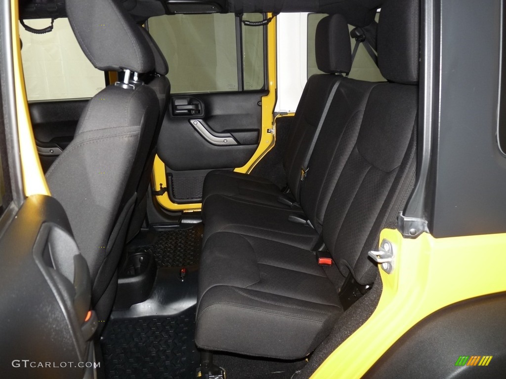 2015 Wrangler Unlimited Sport 4x4 - Baja Yellow / Black photo #8