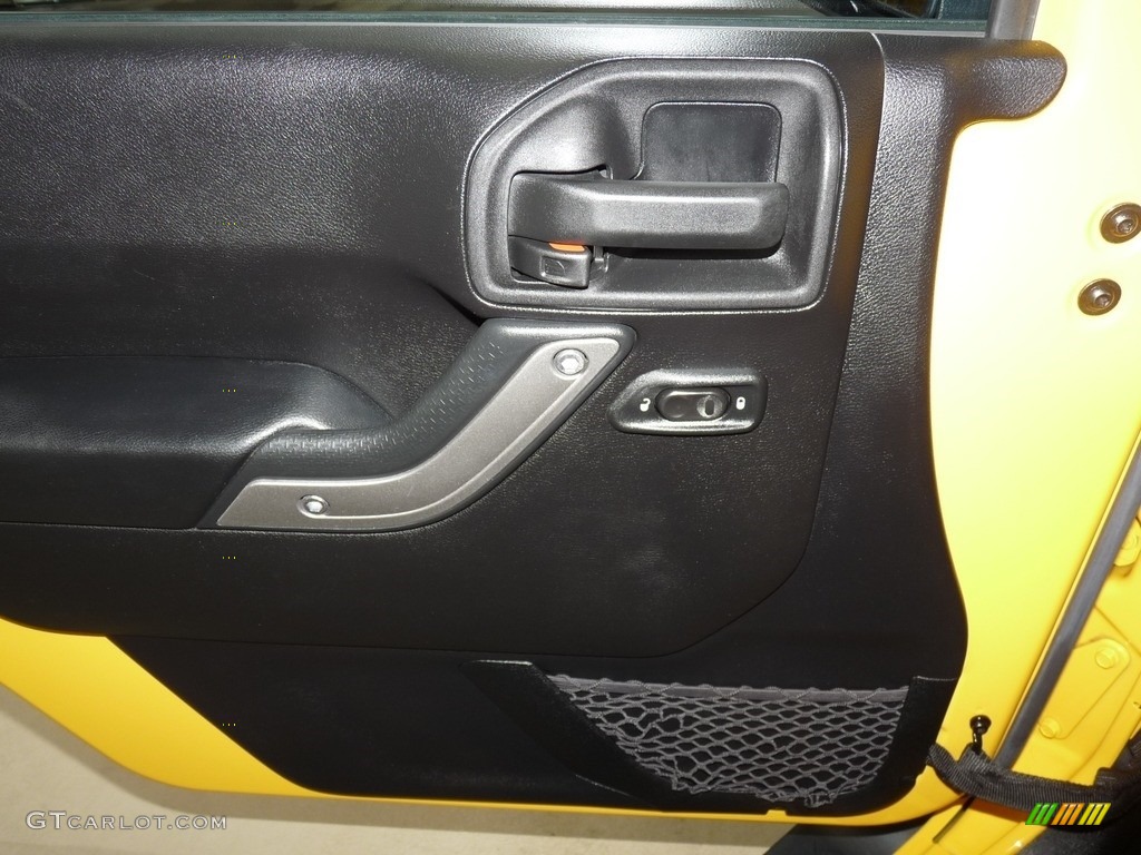 2015 Wrangler Unlimited Sport 4x4 - Baja Yellow / Black photo #10
