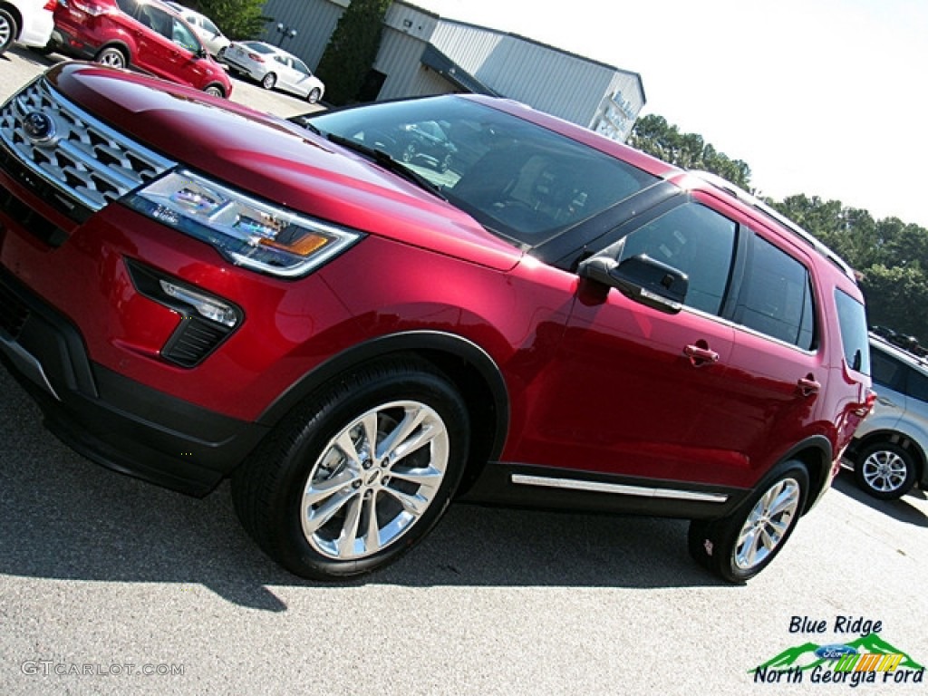 2018 Explorer XLT - Ruby Red / Ebony Black photo #31