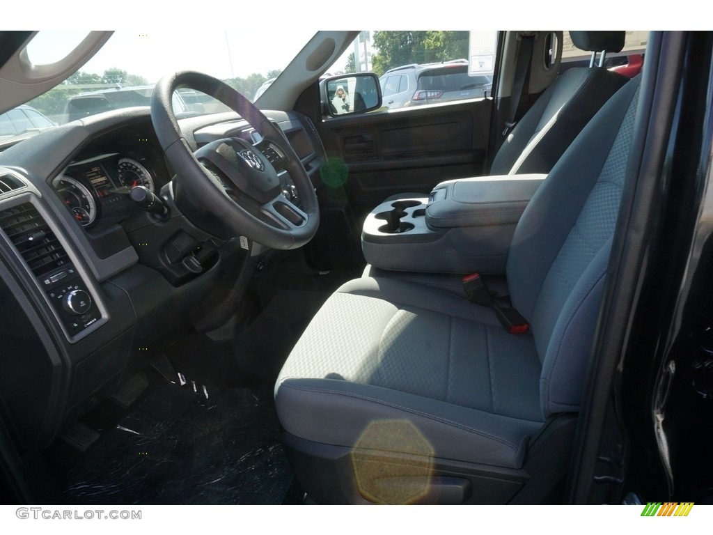 2018 1500 Express Quad Cab - Brilliant Black Crystal Pearl / Black/Diesel Gray photo #4