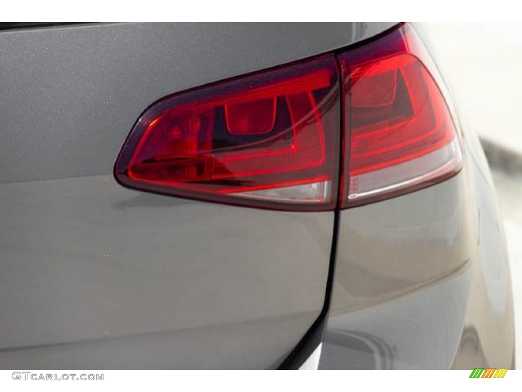 2016 Golf R 4Motion w/DCC. Nav. - Limestone Gray Metallic / Black photo #12