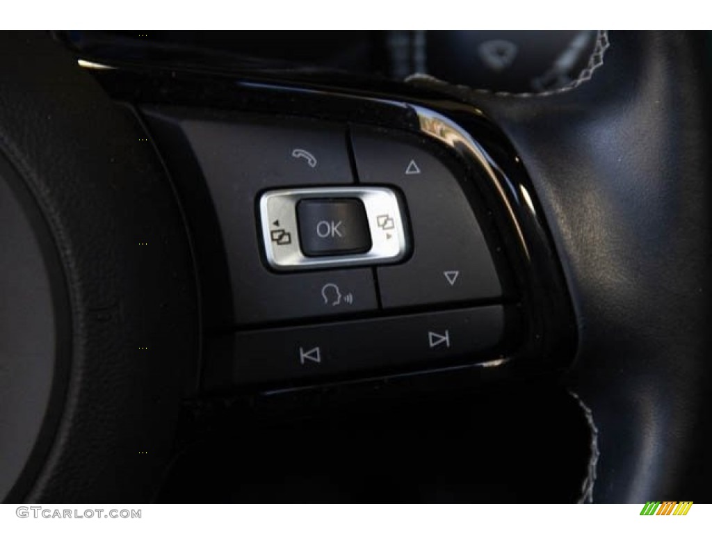 2016 Golf R 4Motion w/DCC. Nav. - Limestone Gray Metallic / Black photo #16