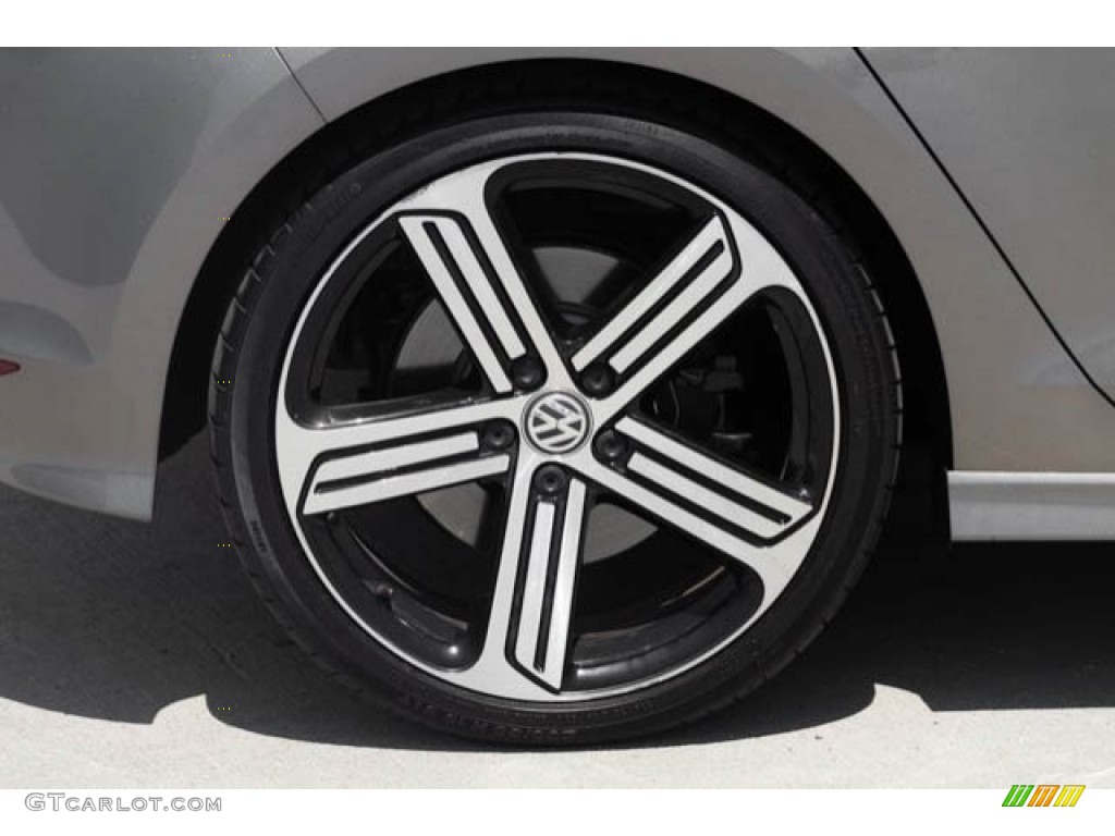 2016 Volkswagen Golf R 4Motion w/DCC. Nav. Wheel Photo #128698300
