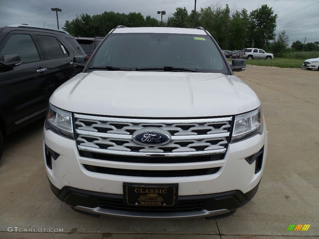 2018 Explorer XLT 4WD - White Platinum / Ebony Black photo #2