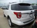 2018 White Platinum Ford Explorer XLT 4WD  photo #3