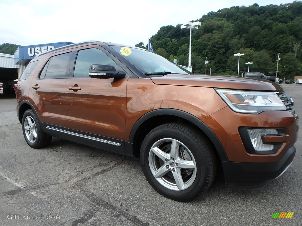 2017 Explorer XLT 4WD - Canyon Ridge / Ebony Black photo #9