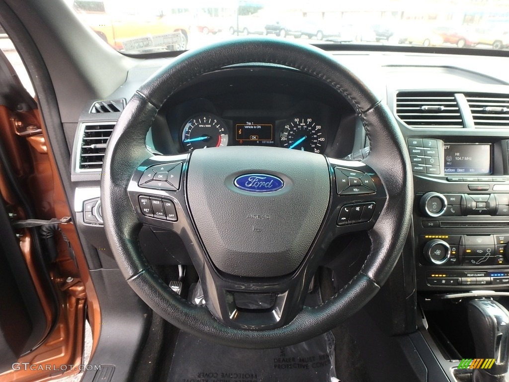 2017 Explorer XLT 4WD - Canyon Ridge / Ebony Black photo #17