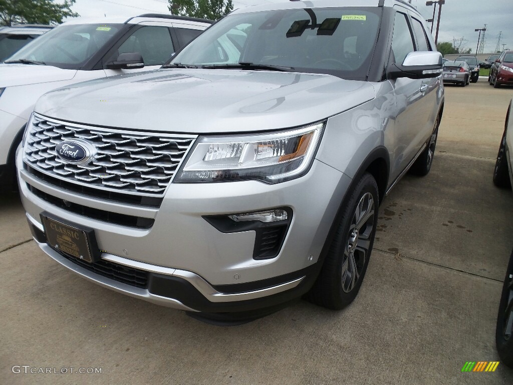 2018 Explorer Platinum 4WD - Ingot Silver / Ebony Black photo #2