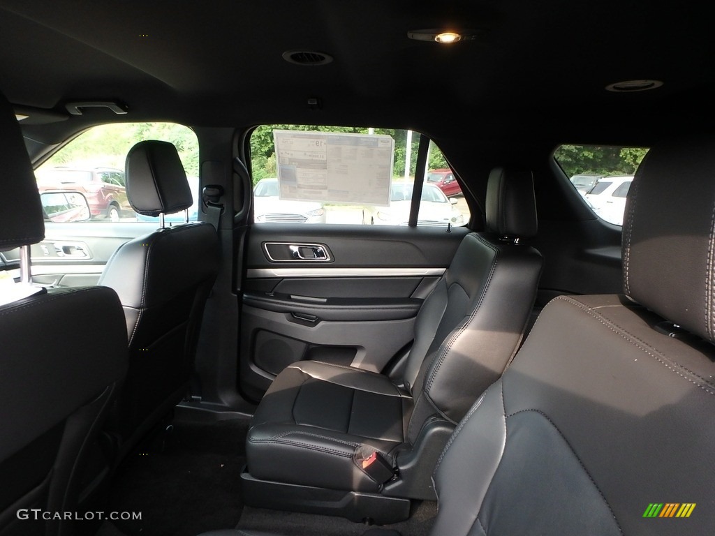 2018 Explorer XLT 4WD - Ruby Red / Ebony Black photo #12