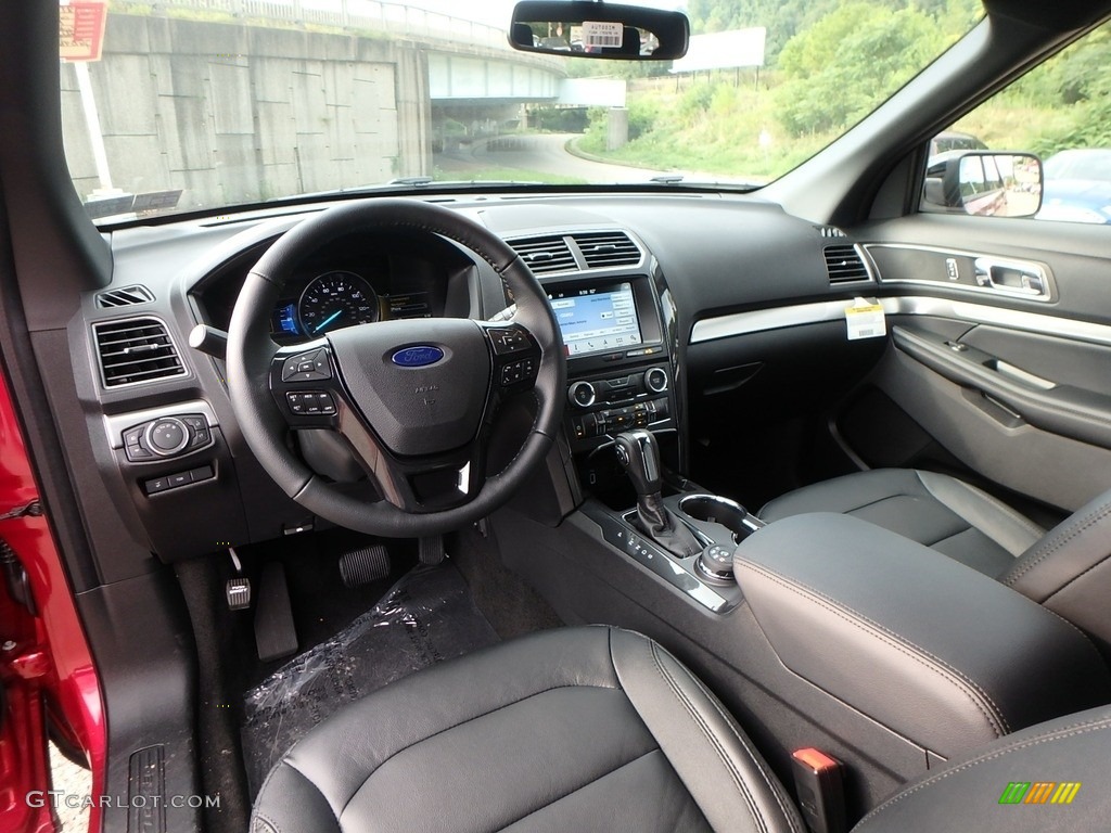 2018 Explorer XLT 4WD - Ruby Red / Ebony Black photo #14