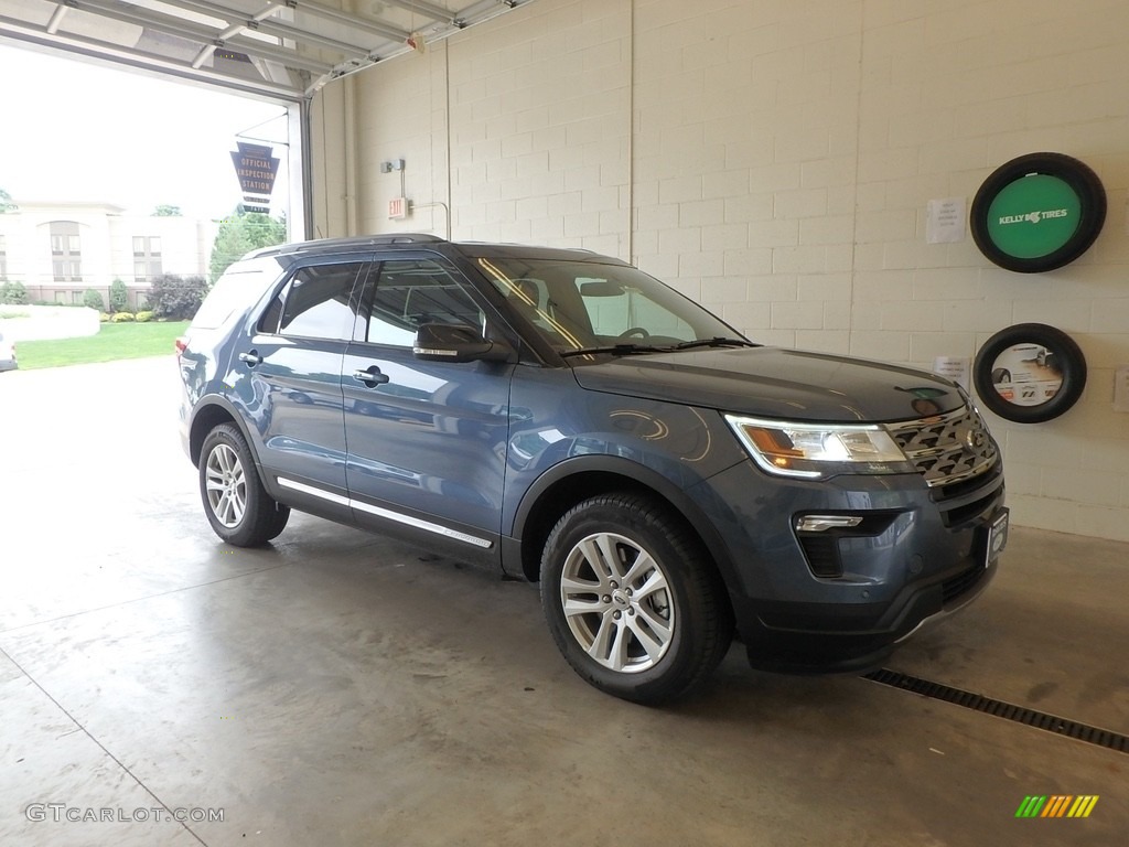 2018 Explorer XLT 4WD - Blue Metallic / Ebony Black photo #1