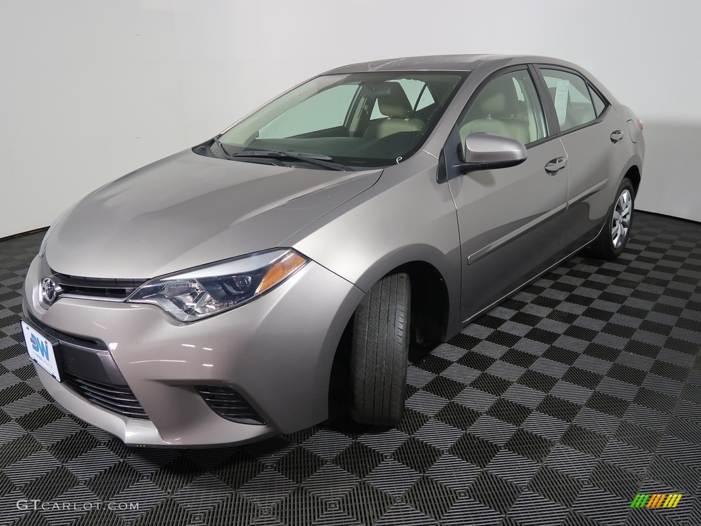 2016 Corolla LE - Brown Sugar Metallic / Ivory photo #7