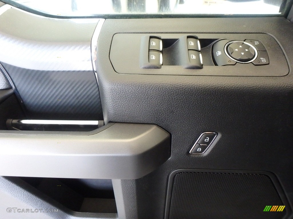 2018 F150 XLT SuperCab 4x4 - Ingot Silver / Black photo #9