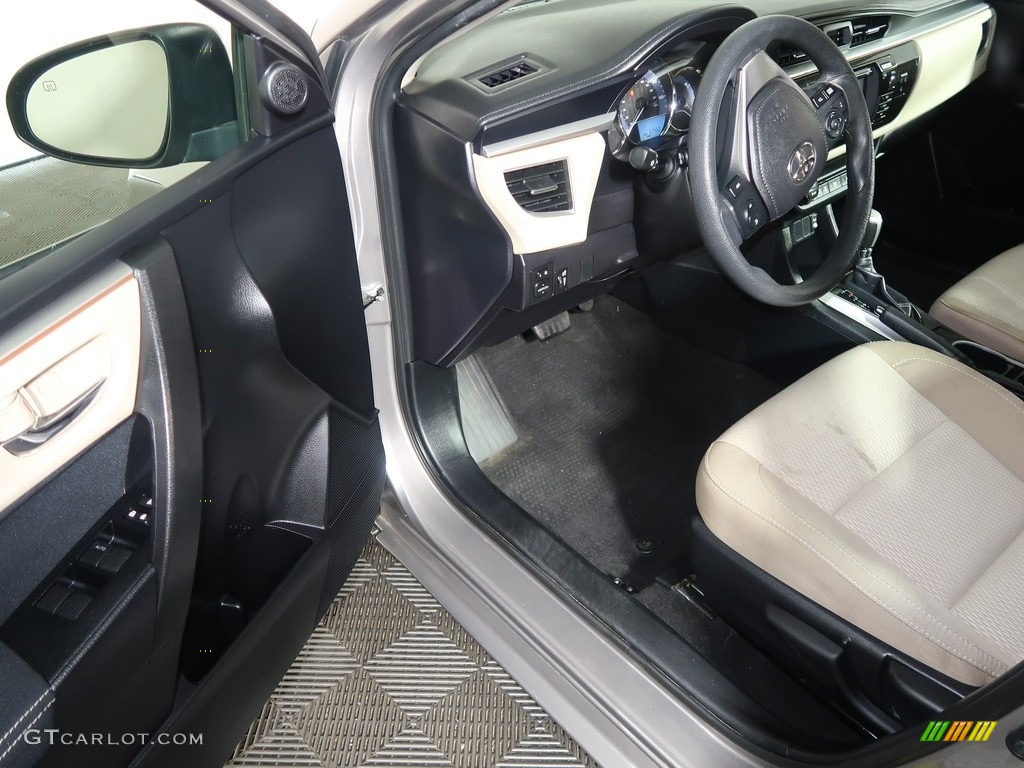2016 Corolla LE - Brown Sugar Metallic / Ivory photo #32