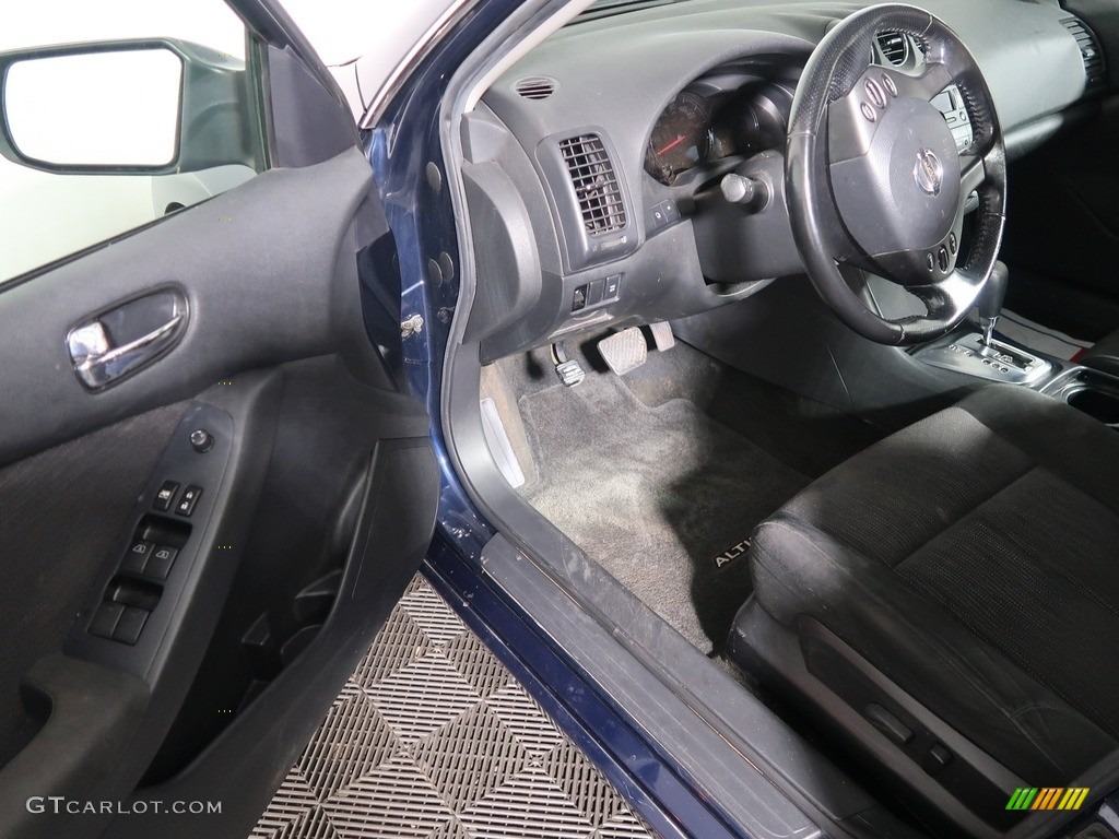 2010 Altima 2.5 S - Navy Blue / Charcoal photo #30
