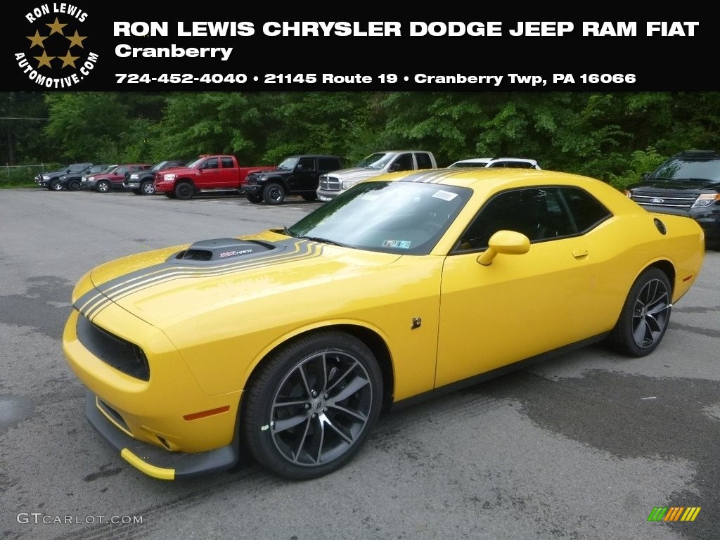 2018 Challenger R/T Scat Pack - Yellow Jacket / Black photo #1