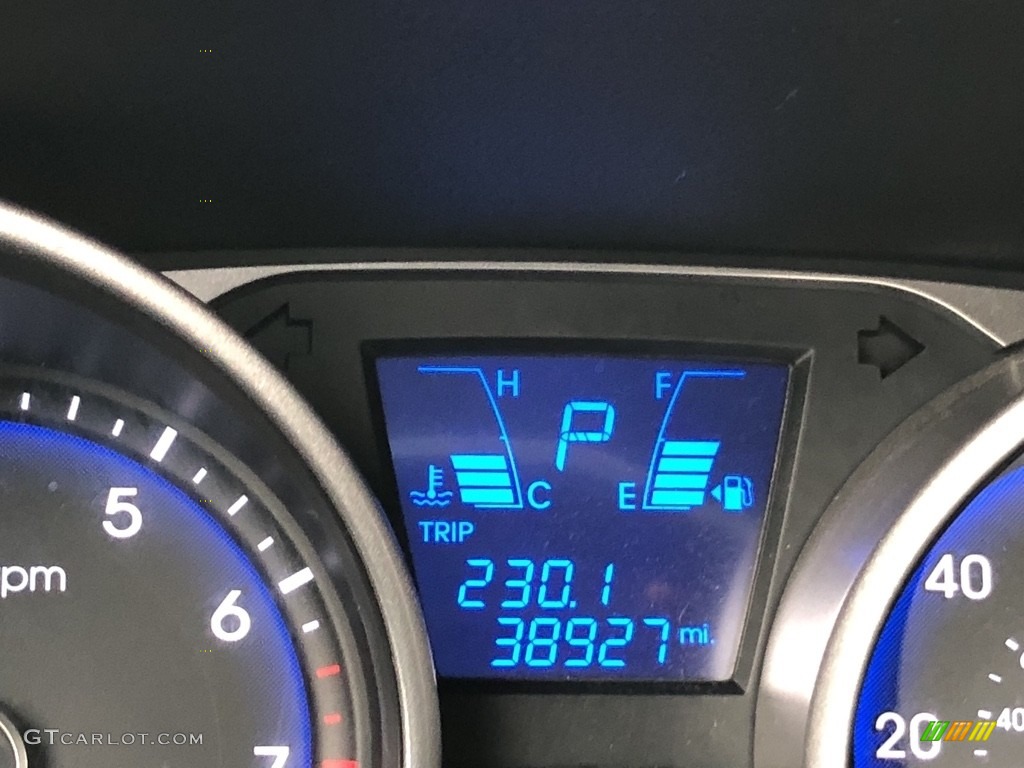 2015 Tucson Limited AWD - Diamond Silver / Black photo #11