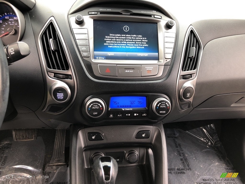 2015 Tucson Limited AWD - Diamond Silver / Black photo #12