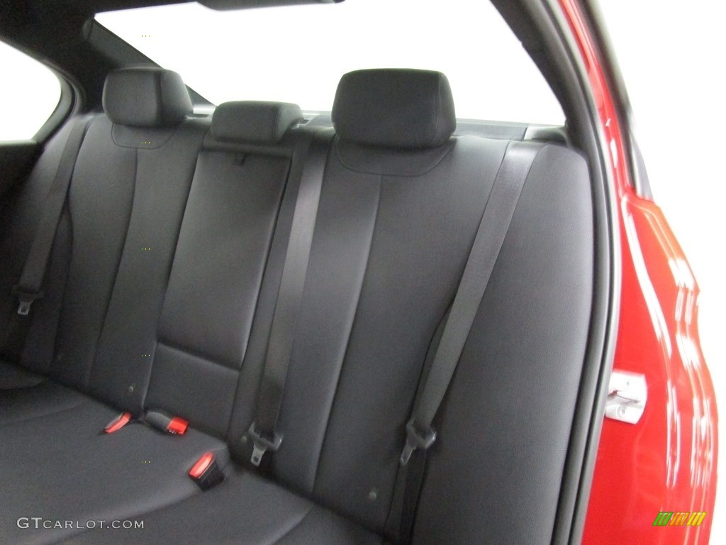 2018 3 Series 320i xDrive Sedan - Melbourne Red Metallic / Black photo #13
