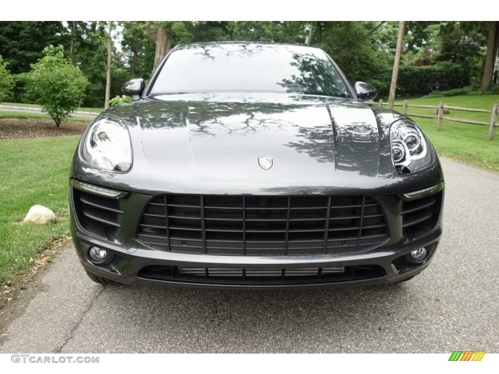 2018 Macan  - Agate Grey Metallic / Black/Garnet Red photo #2