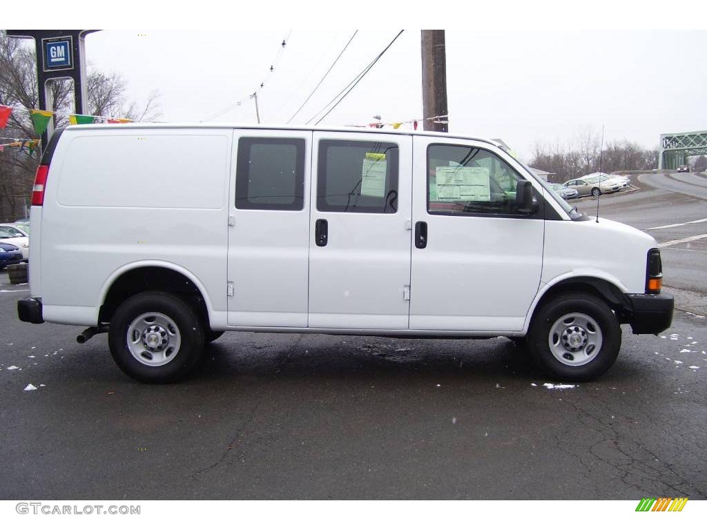 2008 Express 2500 Cargo Van - Summit White / Medium Pewter photo #4