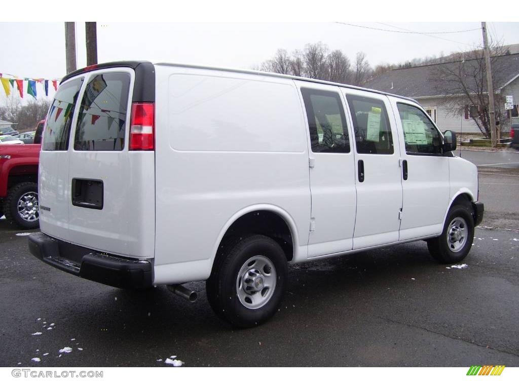2008 Express 2500 Cargo Van - Summit White / Medium Pewter photo #5