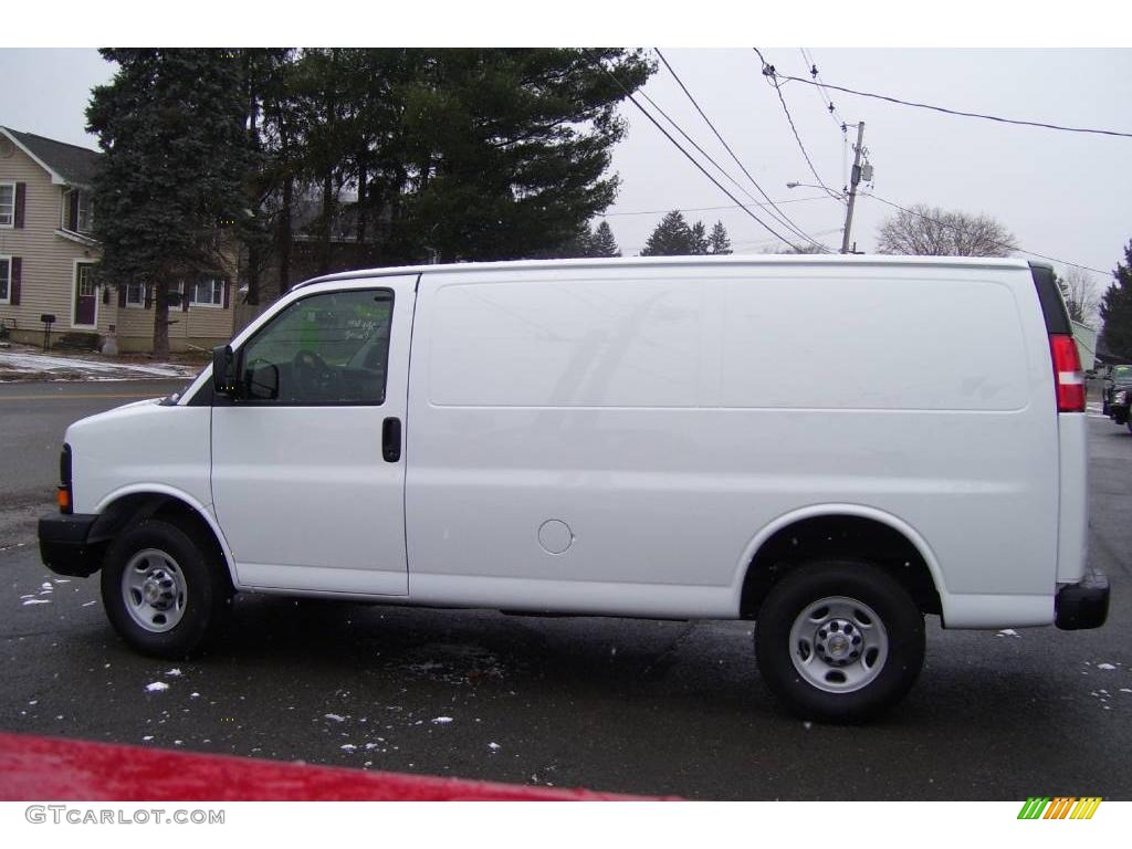 2008 Express 2500 Cargo Van - Summit White / Medium Pewter photo #8