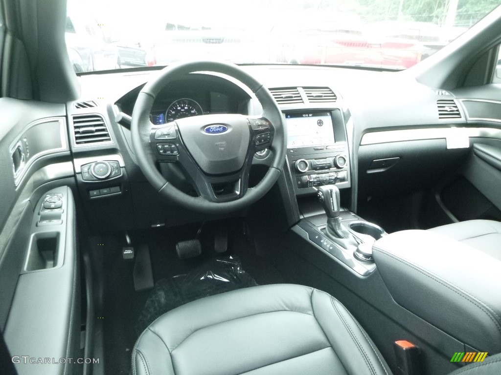 2018 Explorer XLT 4WD - Blue Metallic / Ebony Black photo #10