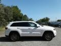 Bright White - Grand Cherokee Laredo Photo No. 5