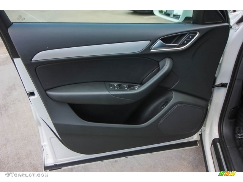 2018 Audi Q3 2.0 TFSI Premium Black Door Panel Photo #128740389