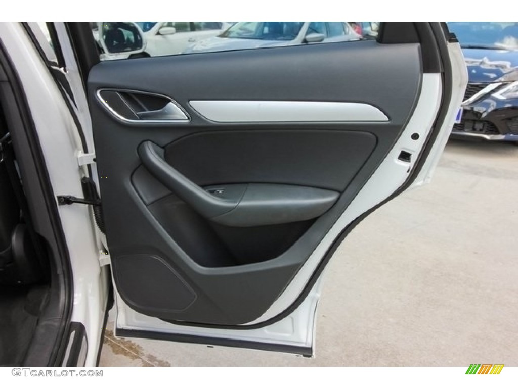 2018 Audi Q3 2.0 TFSI Premium Black Door Panel Photo #128740479