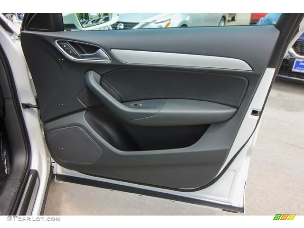2018 Audi Q3 2.0 TFSI Premium Black Door Panel Photo #128740515