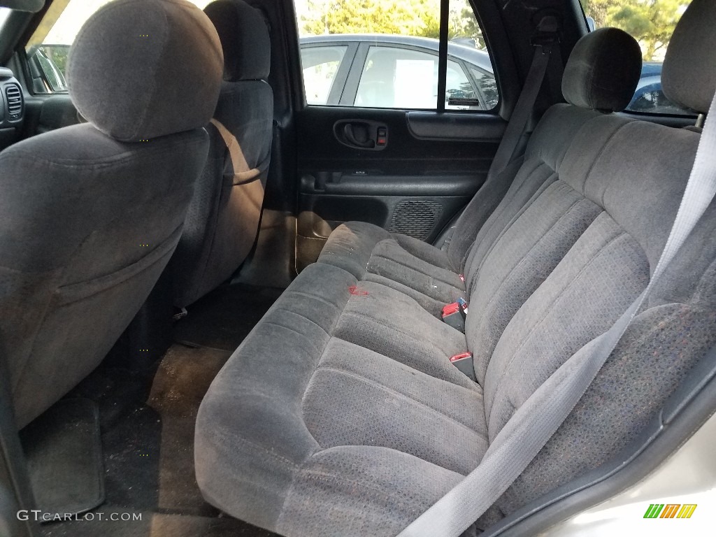 2000 Blazer LT 4x4 - Light Pewter Metallic / Medium Gray photo #3