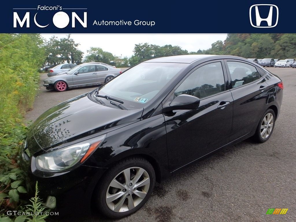 2012 Accent GLS 4 Door - Ultra Black / Gray photo #1