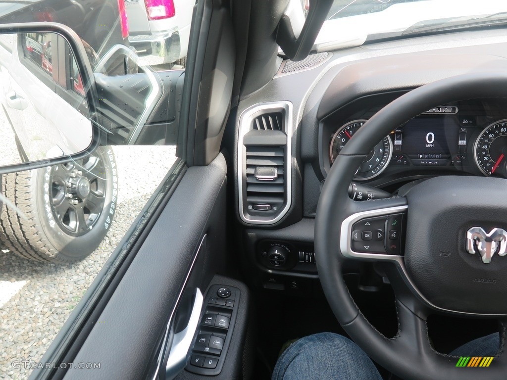 2019 1500 Big Horn Crew Cab 4x4 - Bright White / Black photo #10