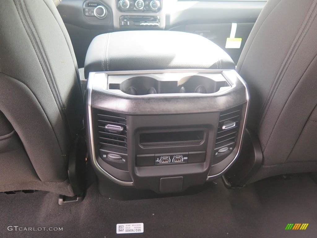 2019 1500 Big Horn Crew Cab 4x4 - Bright White / Black photo #18