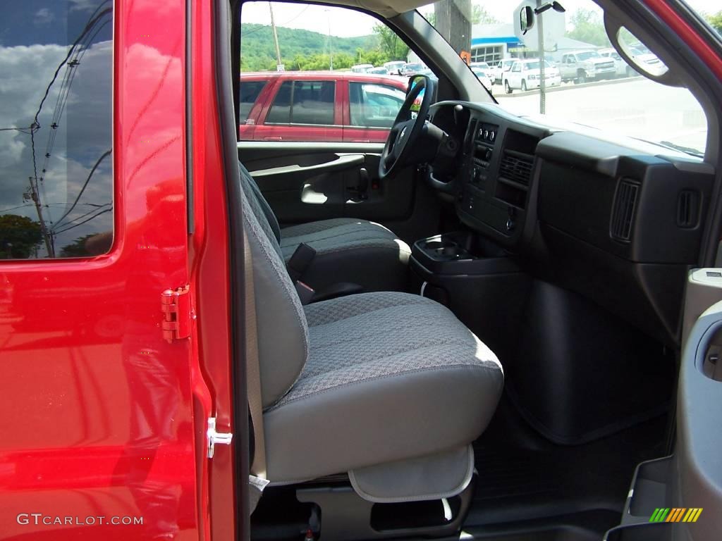 2009 Express 2500 Cargo Van - Victory Red / Medium Pewter photo #16