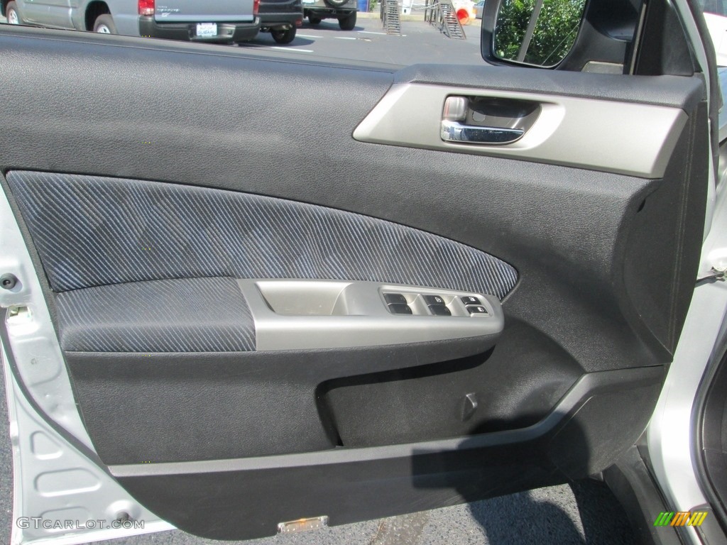 2010 Forester 2.5 X Premium - Spark Silver Metallic / Black photo #14