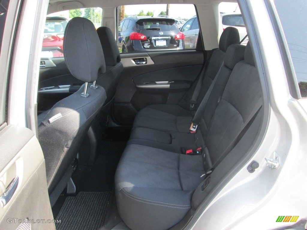 2010 Forester 2.5 X Premium - Spark Silver Metallic / Black photo #22