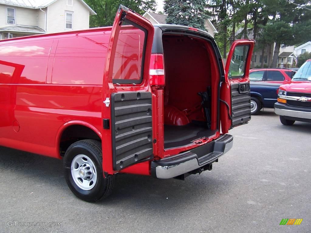 2009 Express 2500 Cargo Van - Victory Red / Medium Pewter photo #36