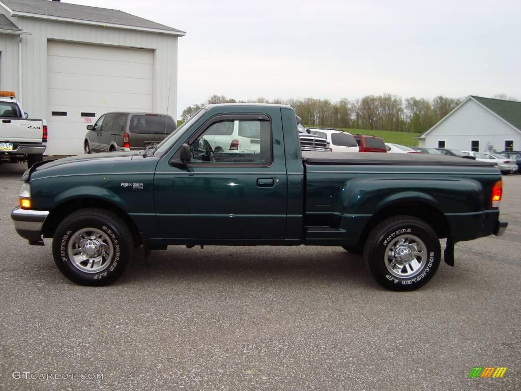 1998 Ranger XLT Regular Cab - Deep Emerald Green Metallic / Medium Graphite photo #7