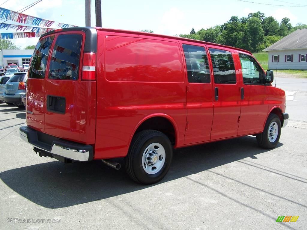 2009 Express 2500 Cargo Van - Victory Red / Medium Pewter photo #49