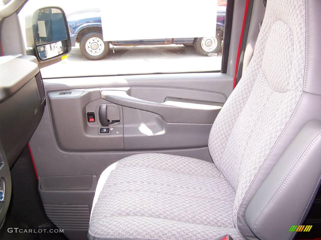 2009 Express 2500 Cargo Van - Victory Red / Medium Pewter photo #56