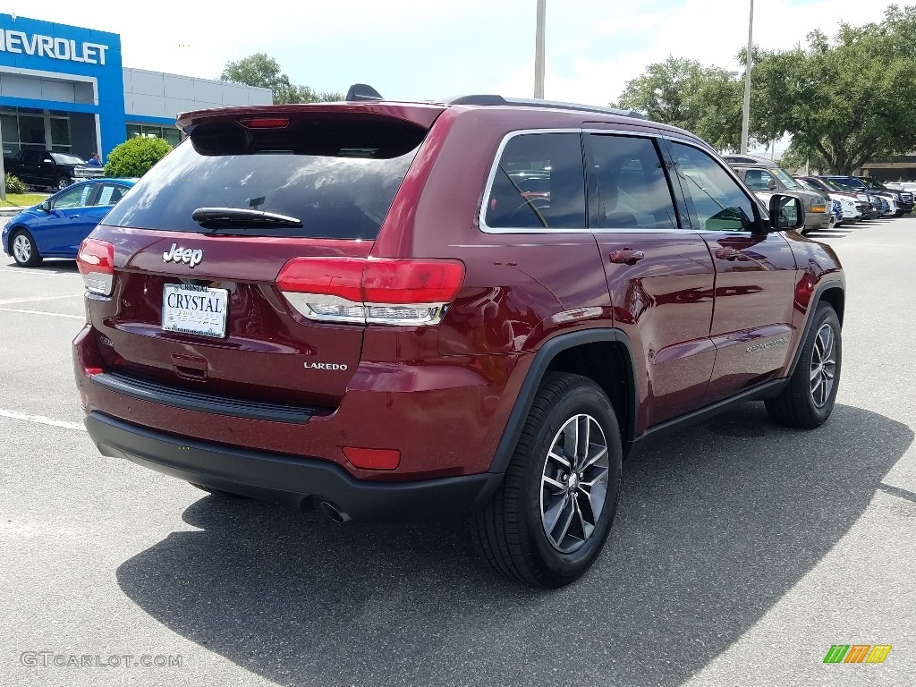 2018 Grand Cherokee Laredo - Velvet Red Pearl / Black photo #5