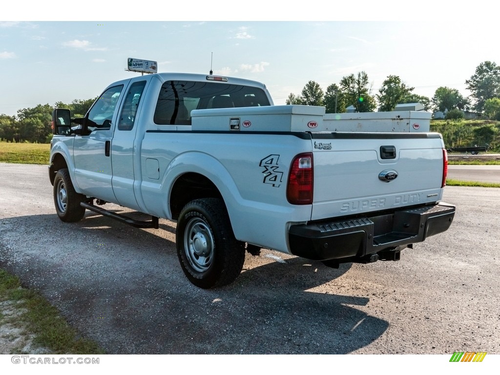 2015 F250 Super Duty XL Super Cab 4x4 - Oxford White / Steel photo #6