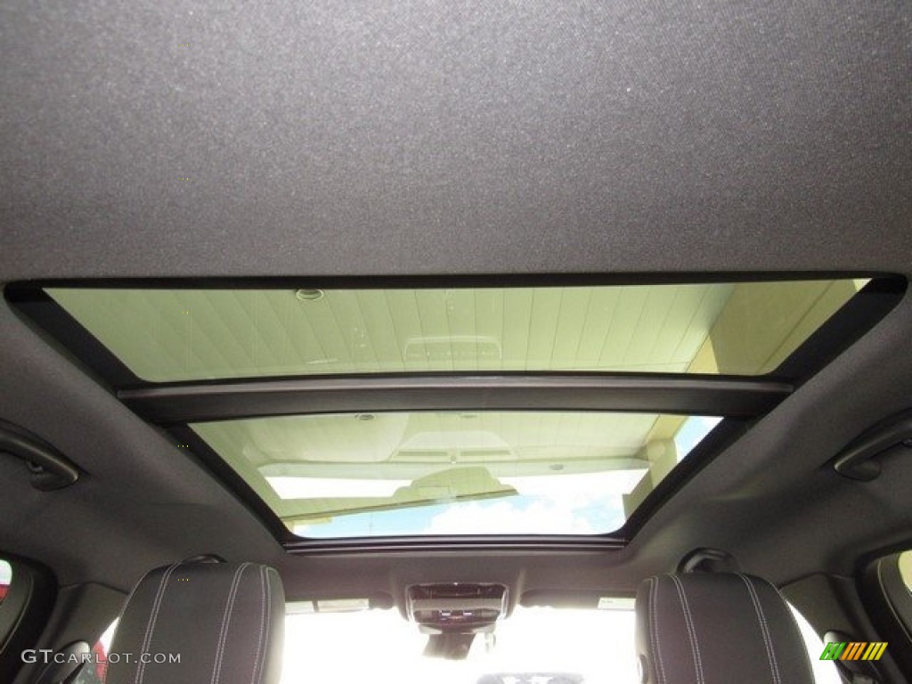 2018 Range Rover Velar S - Fuji White / Ebony photo #18