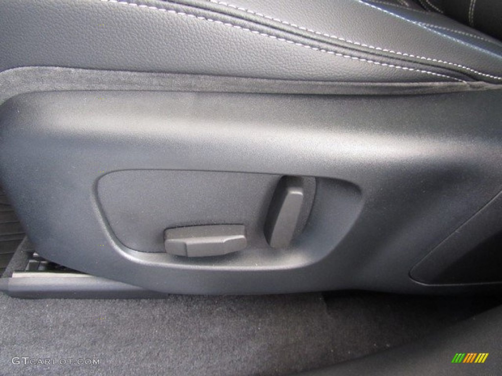 2018 Range Rover Velar S - Fuji White / Ebony photo #26